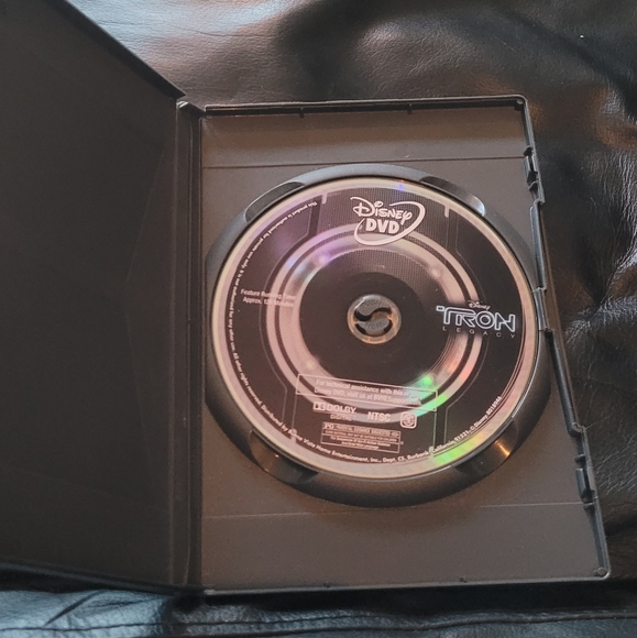 Disney Tron Legacy DVD - Picture 2 of 4